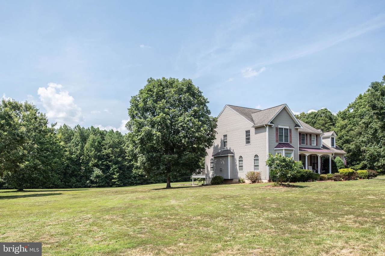 6833 Fox Ridge Road - Photo 1
