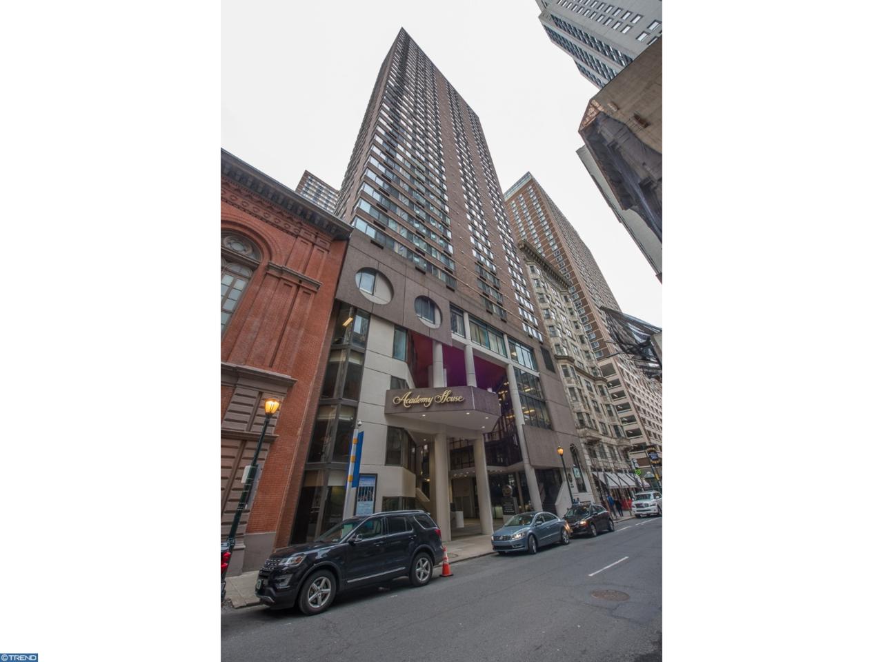 1420 Locust Street - Photo 1