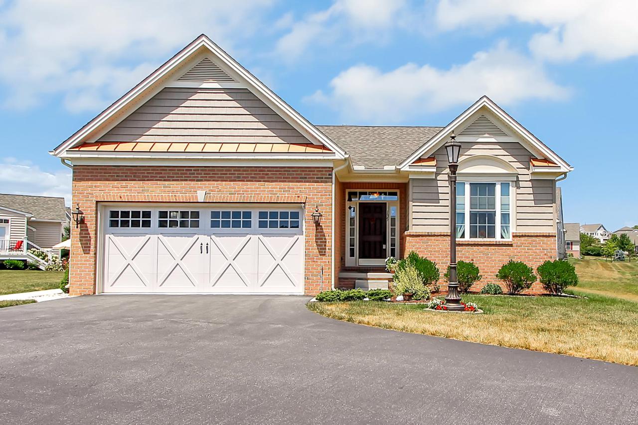 135 Woodhaven Drive - Photo 1