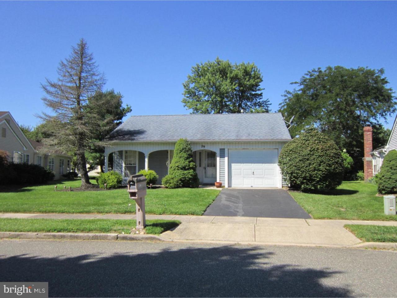 29 Stratford Road - Photo 1