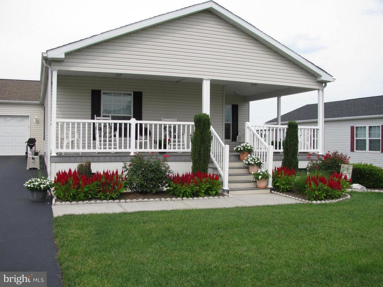 607 Canary Drive - Photo 1