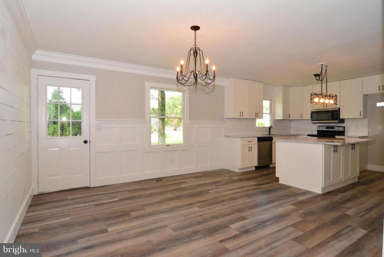 7 Gary Avenue - Photo 1