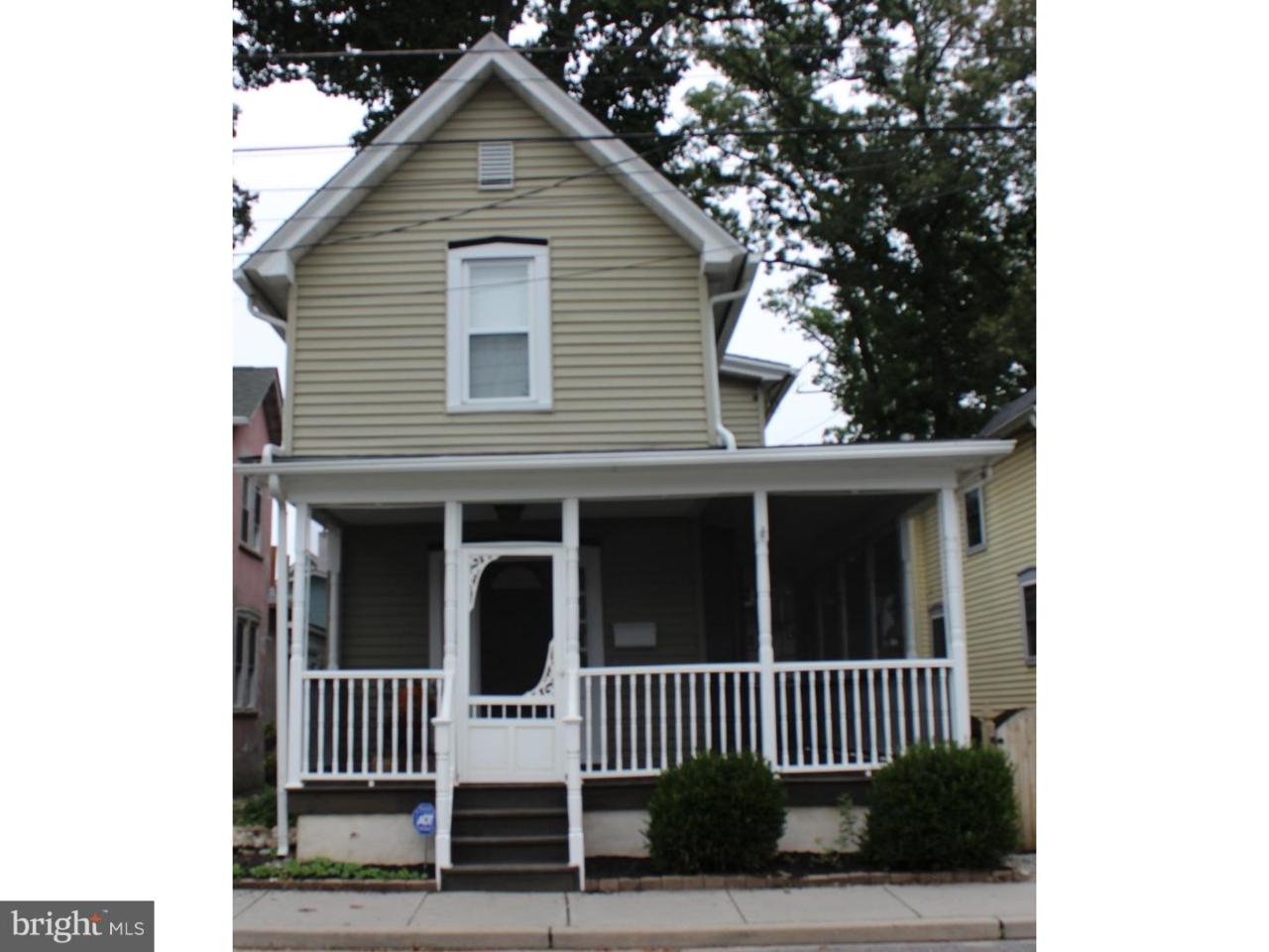 33 Oak Avenue - Photo 1