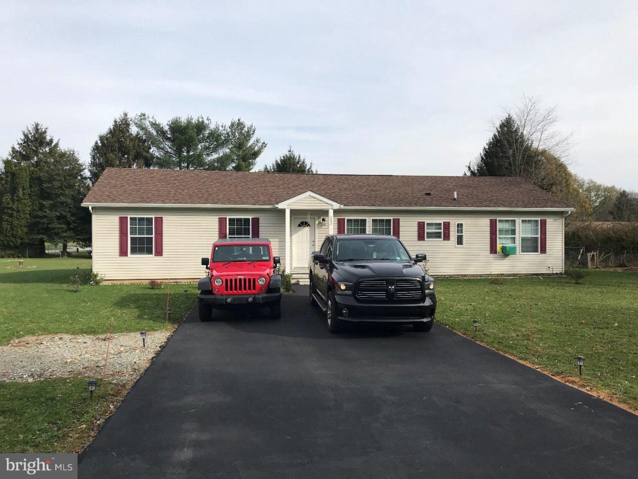 243 Atkins Avenue - Photo 1