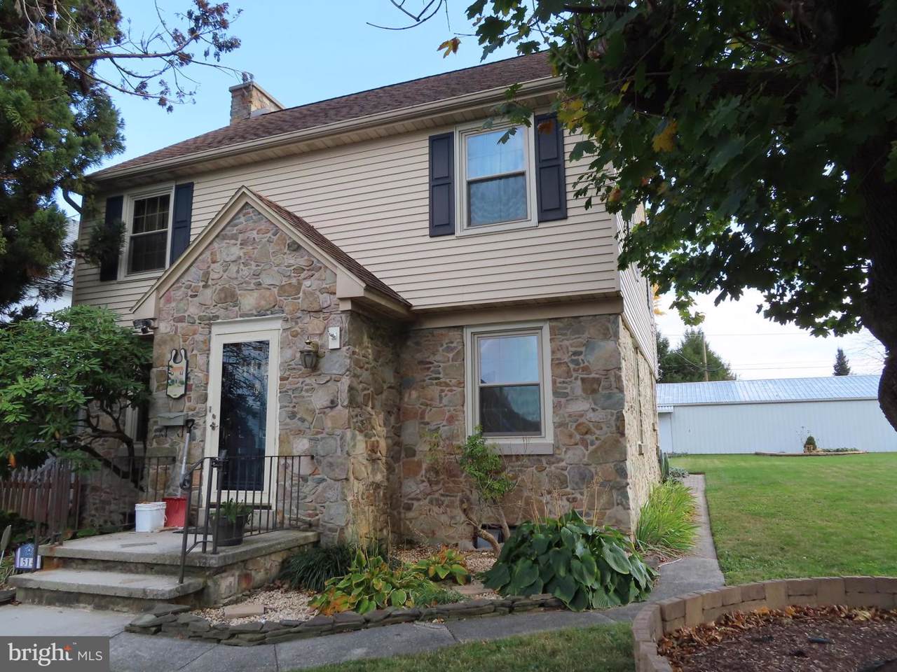514 Middle Street - Photo 1