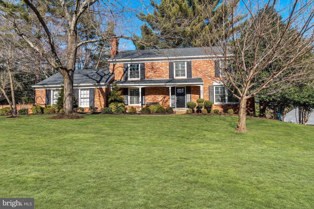 8803 Fox Hills Trail - Photo 1