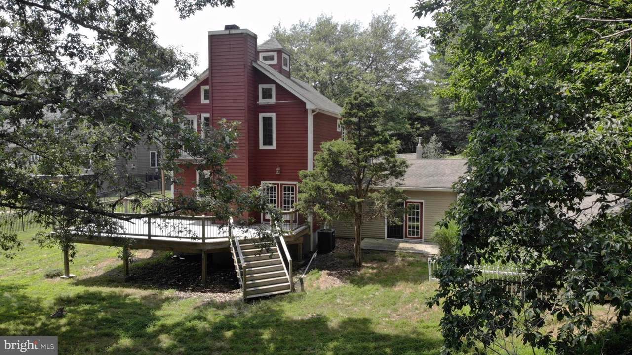 7138 Ferry Road - Photo 1