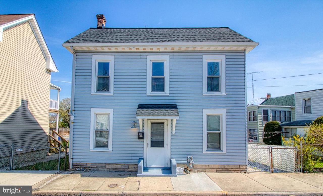 708 George Street - Photo 1