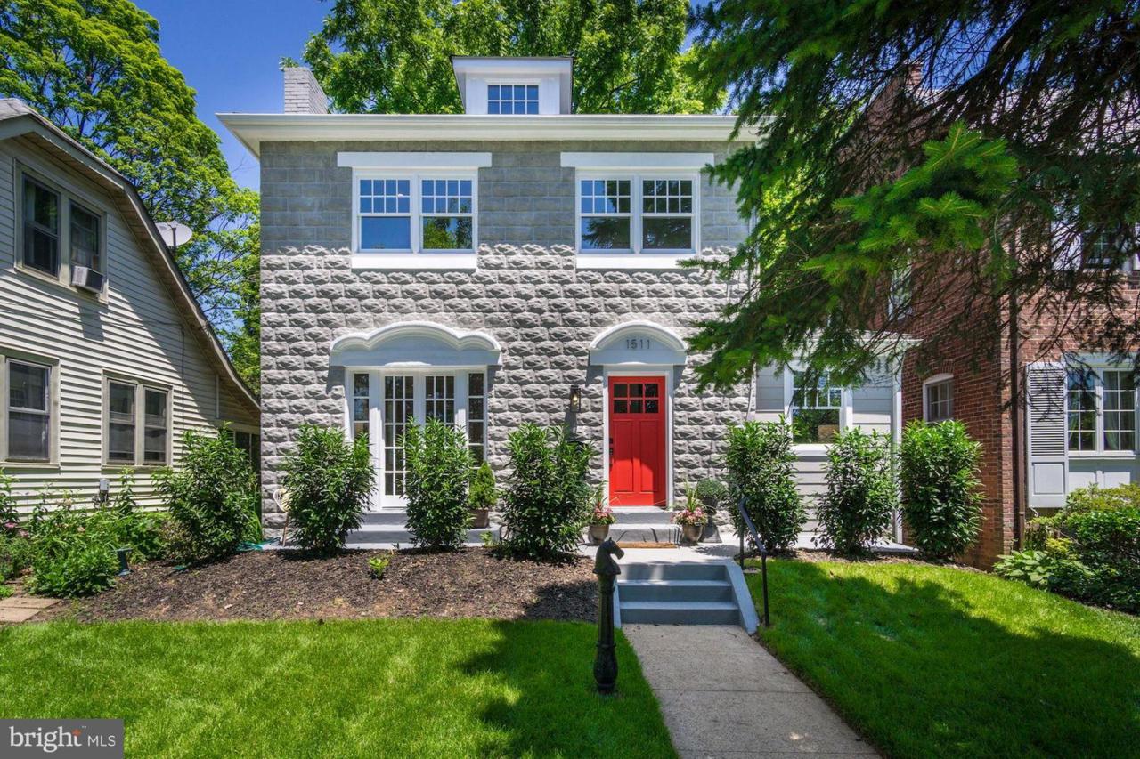 1511 Foxhall Road - Photo 1