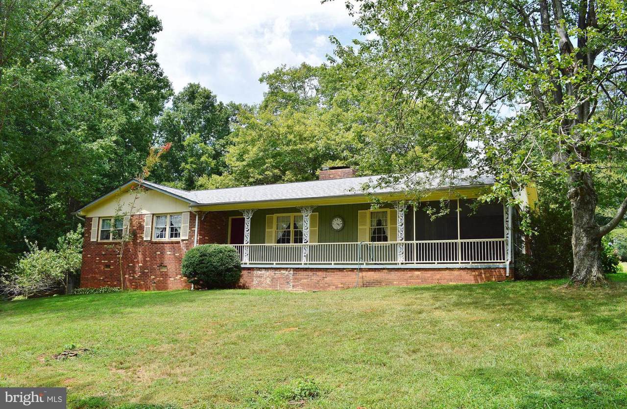 865 Tryme Road - Photo 1
