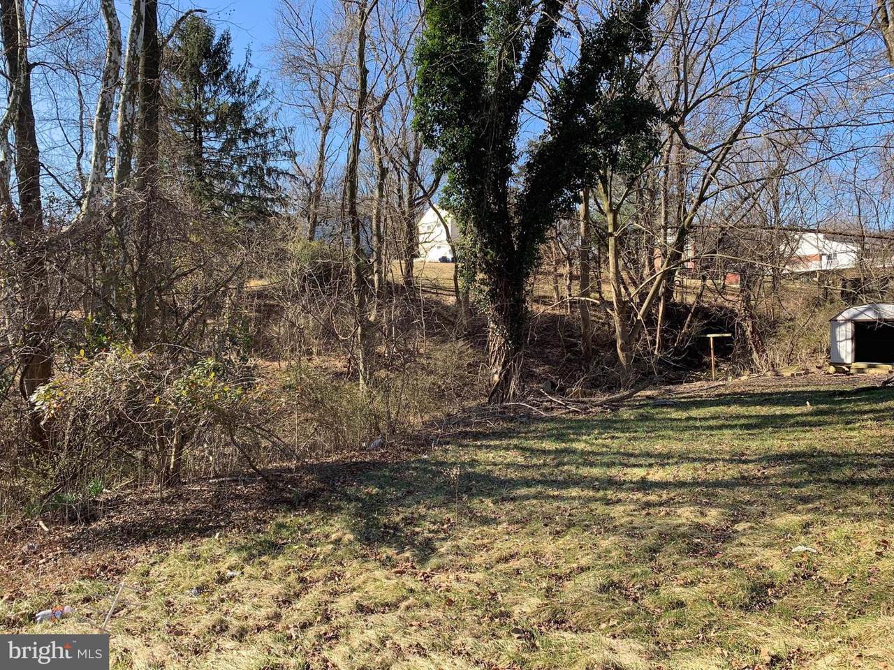 1214 Superior Street - Photo 1