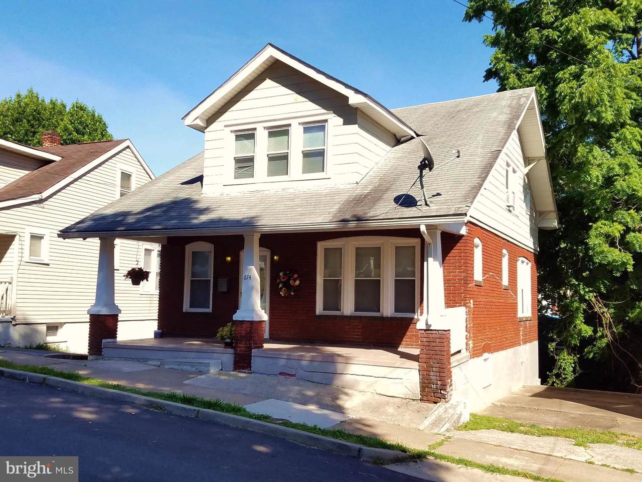 674 Highland Way - Photo 1