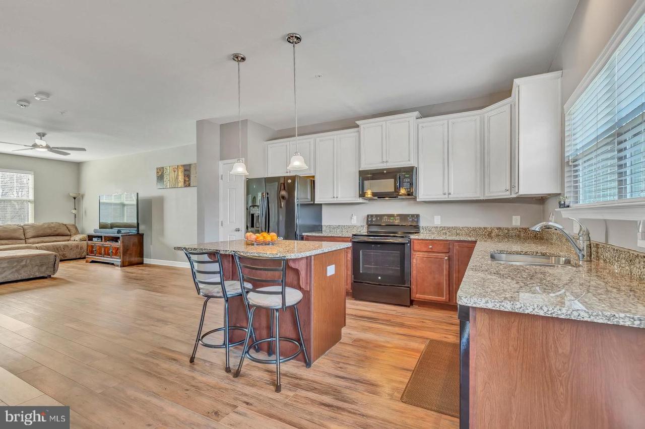 512 English Oak Lane - Photo 1