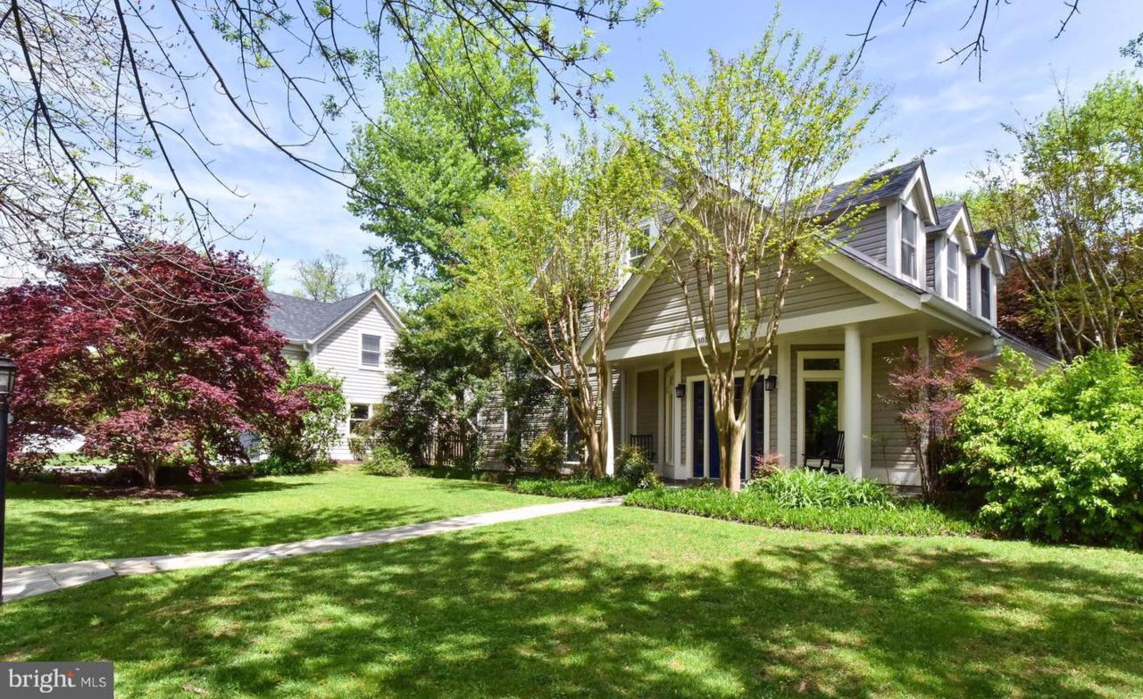301 Princeton Boulevard - Photo 1