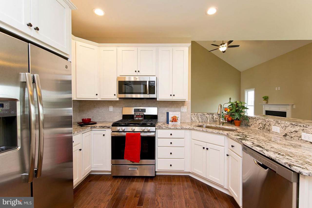 114 Jeni Court - Photo 1