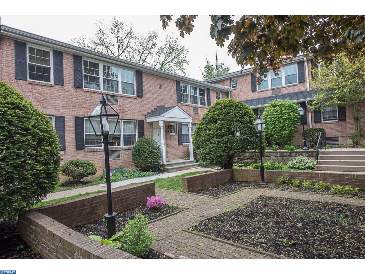 1334 Montgomery Avenue - Photo 1