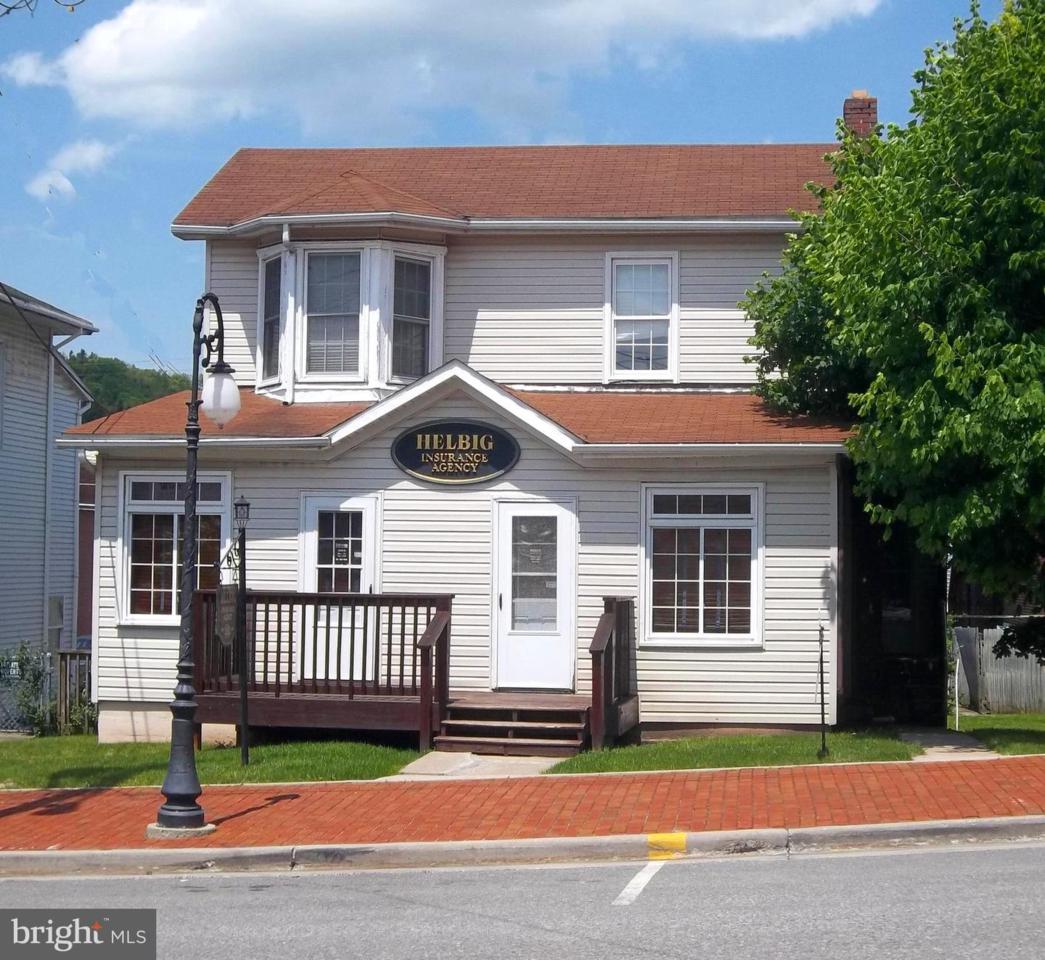 220 Alder Street - Photo 1