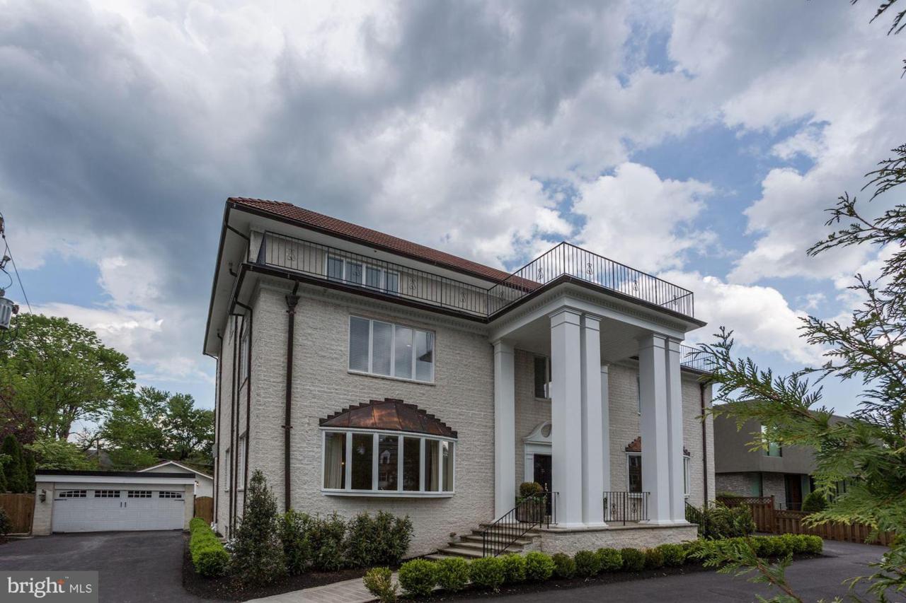 6705 Connecticut Avenue - Photo 1
