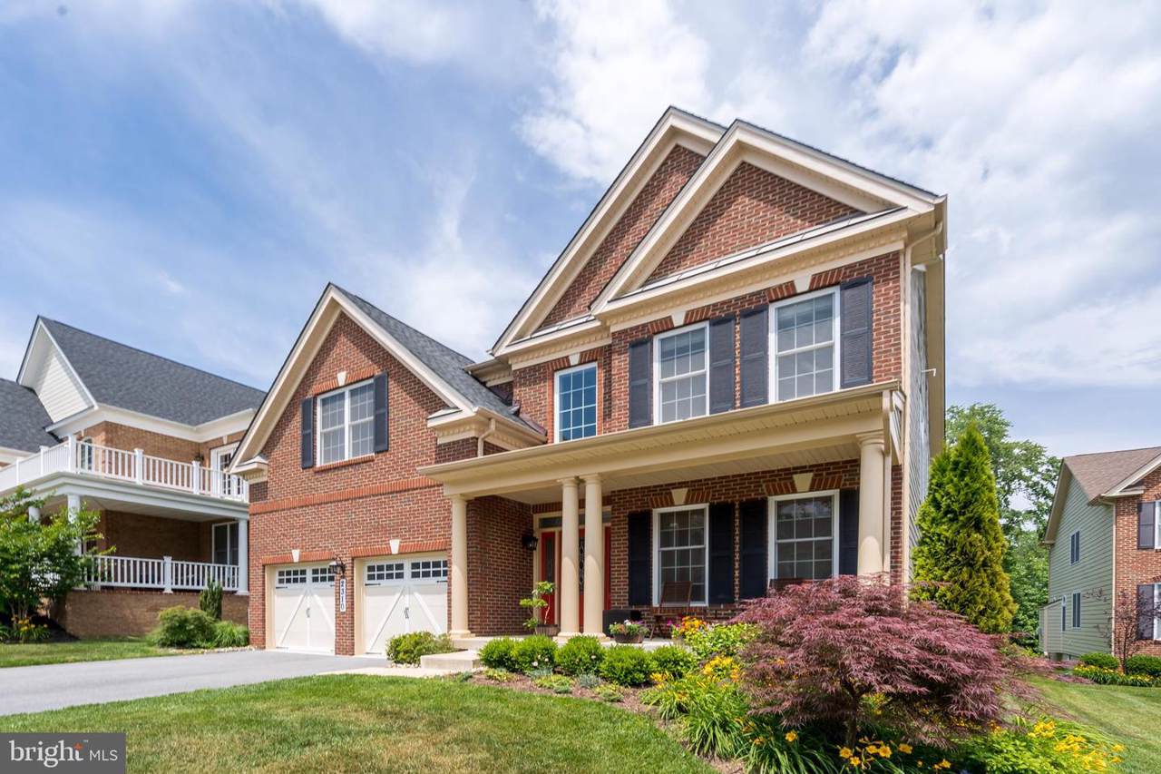 2310 Sycamore Place - Photo 1
