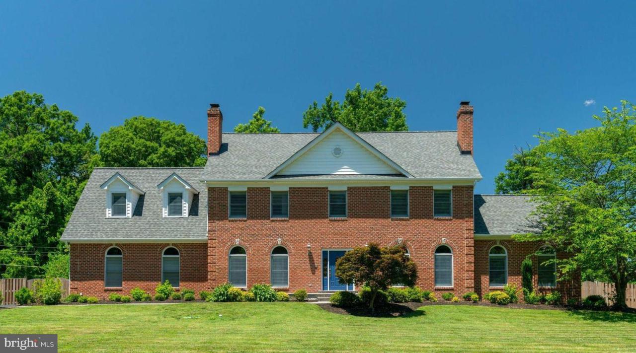5920 Mount Vernon Boulevard - Photo 1