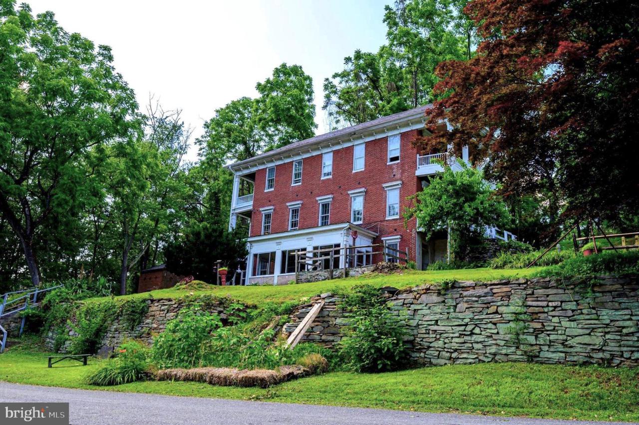 1616 Eden Mill Road - Photo 1