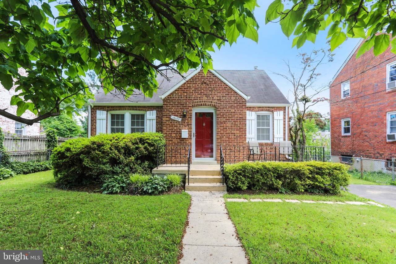 10143 Sutherland Road - Photo 1