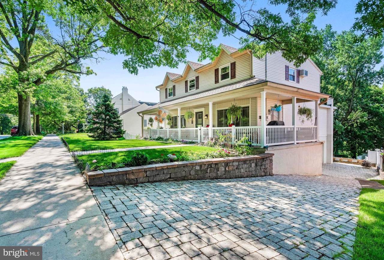 1807 Walnut Street - Photo 1