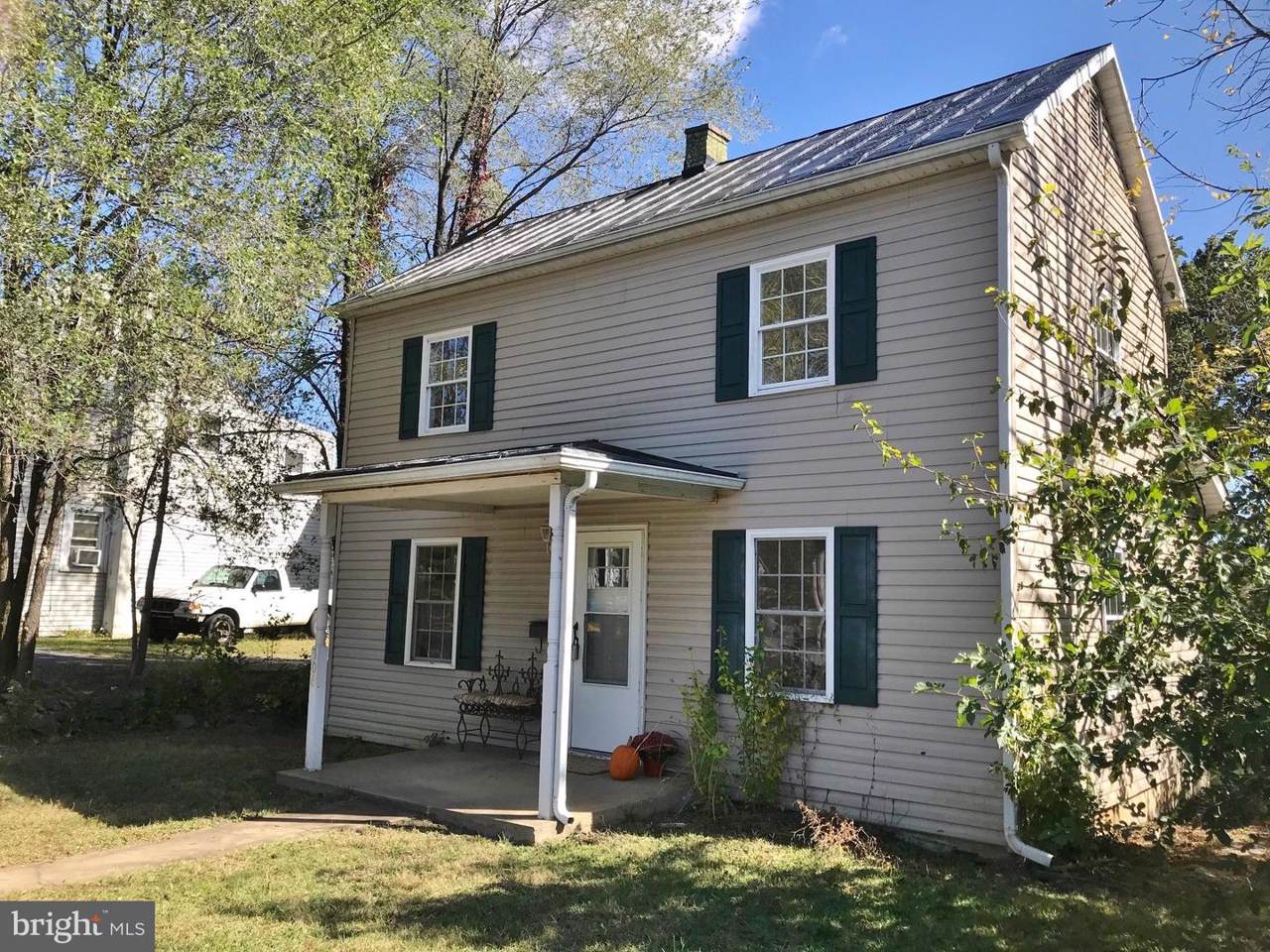 306 Buckmarsh Street - Photo 1