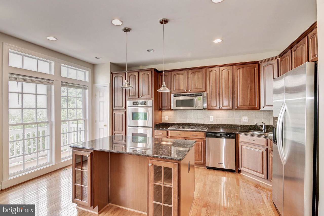 8014 Reserve Way - Photo 1