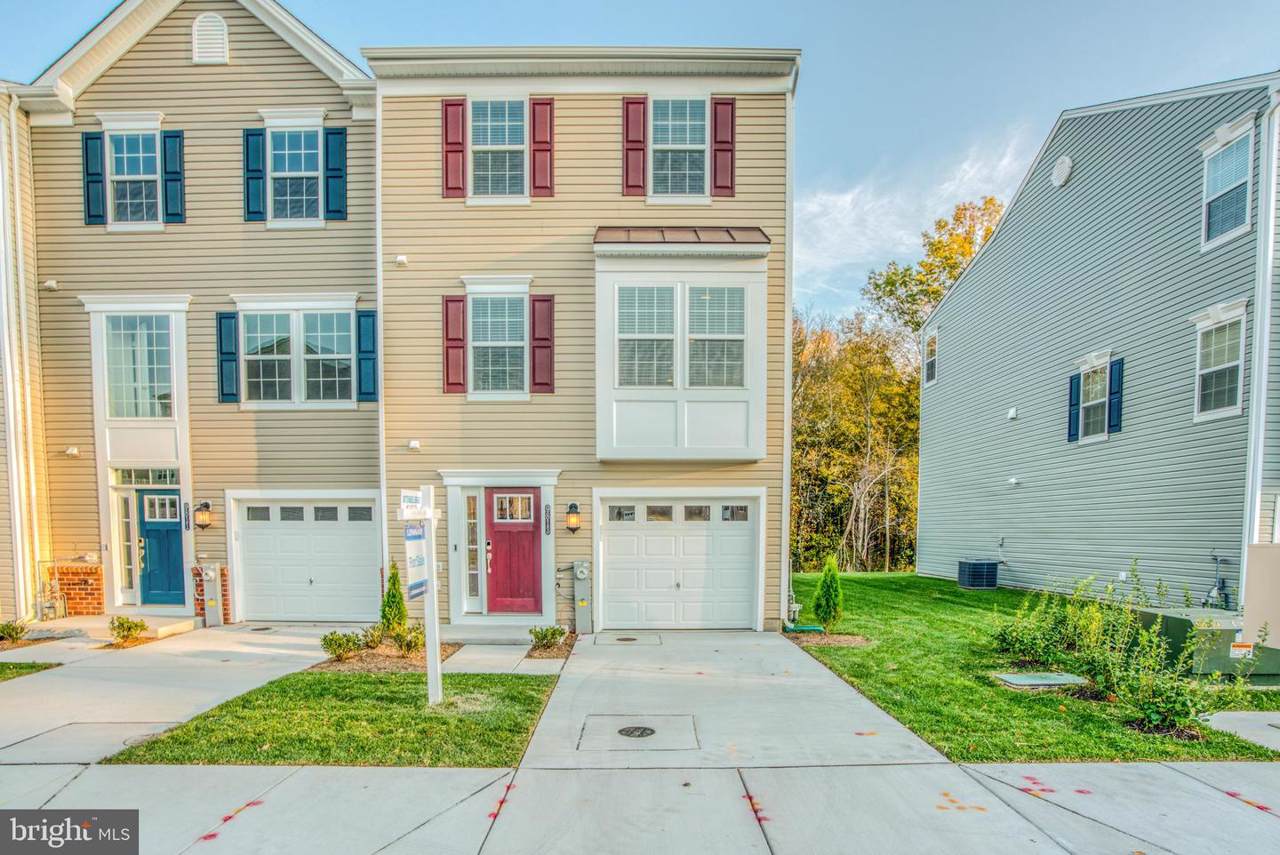 9813 Ravenhurst Road - Photo 1