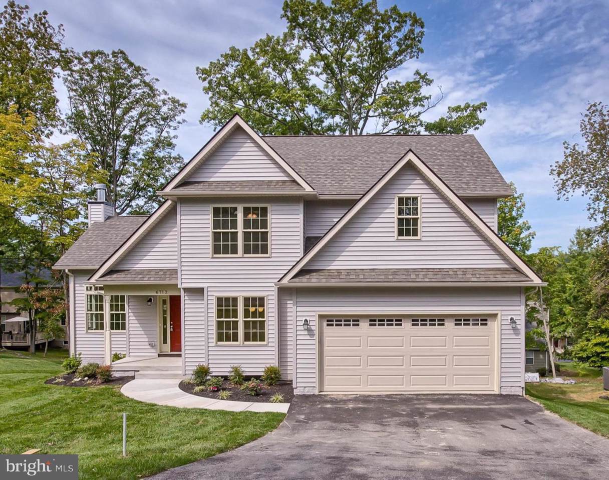 6422 Lakeridge Drive - Photo 1