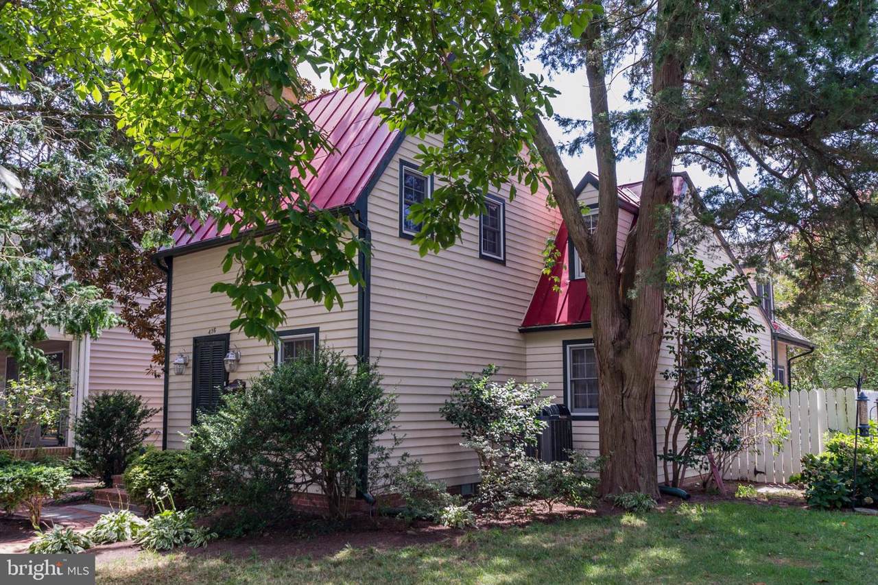 416 4TH Street - Photo 1