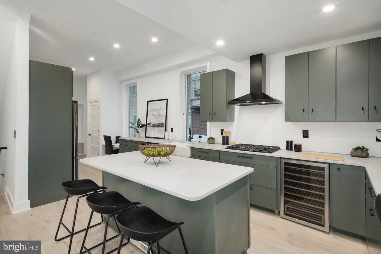 2624 Brown Street - Photo 1
