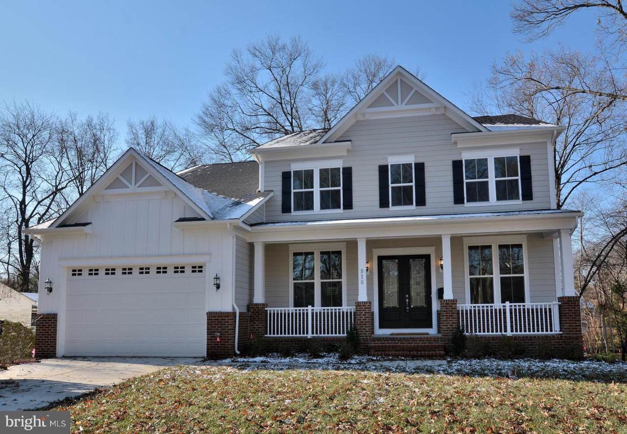 916 Cottage Street - Photo 1