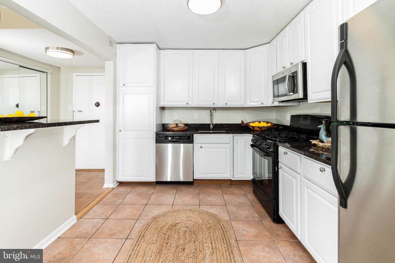 4 Monroe Street - Photo 1