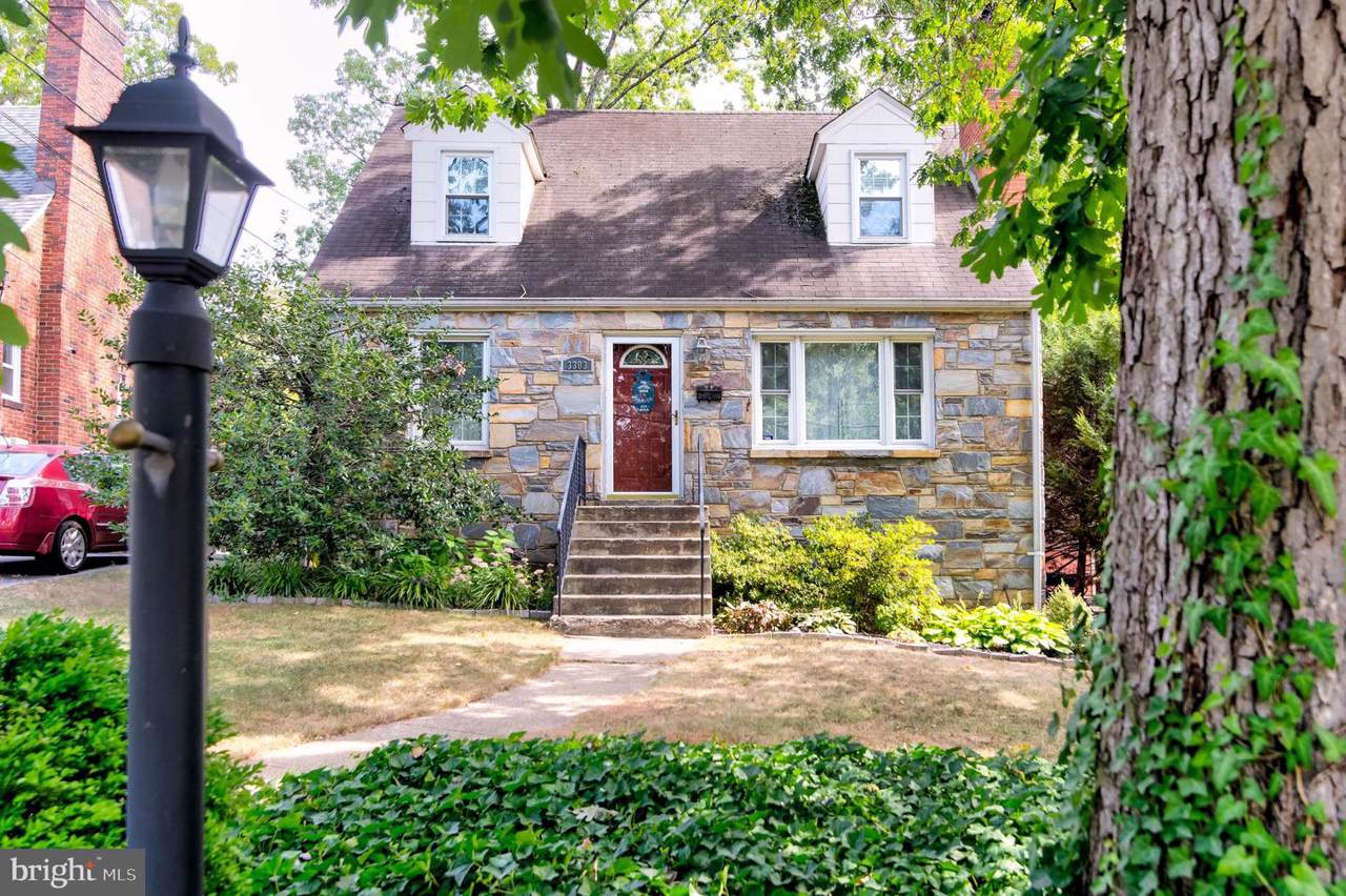 3303 Laurel Avenue - Photo 1