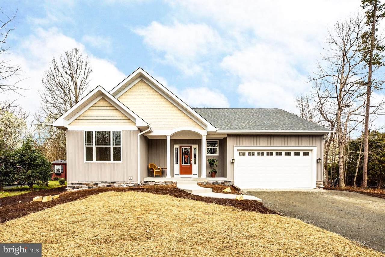 106 Wakefield Drive - Photo 1