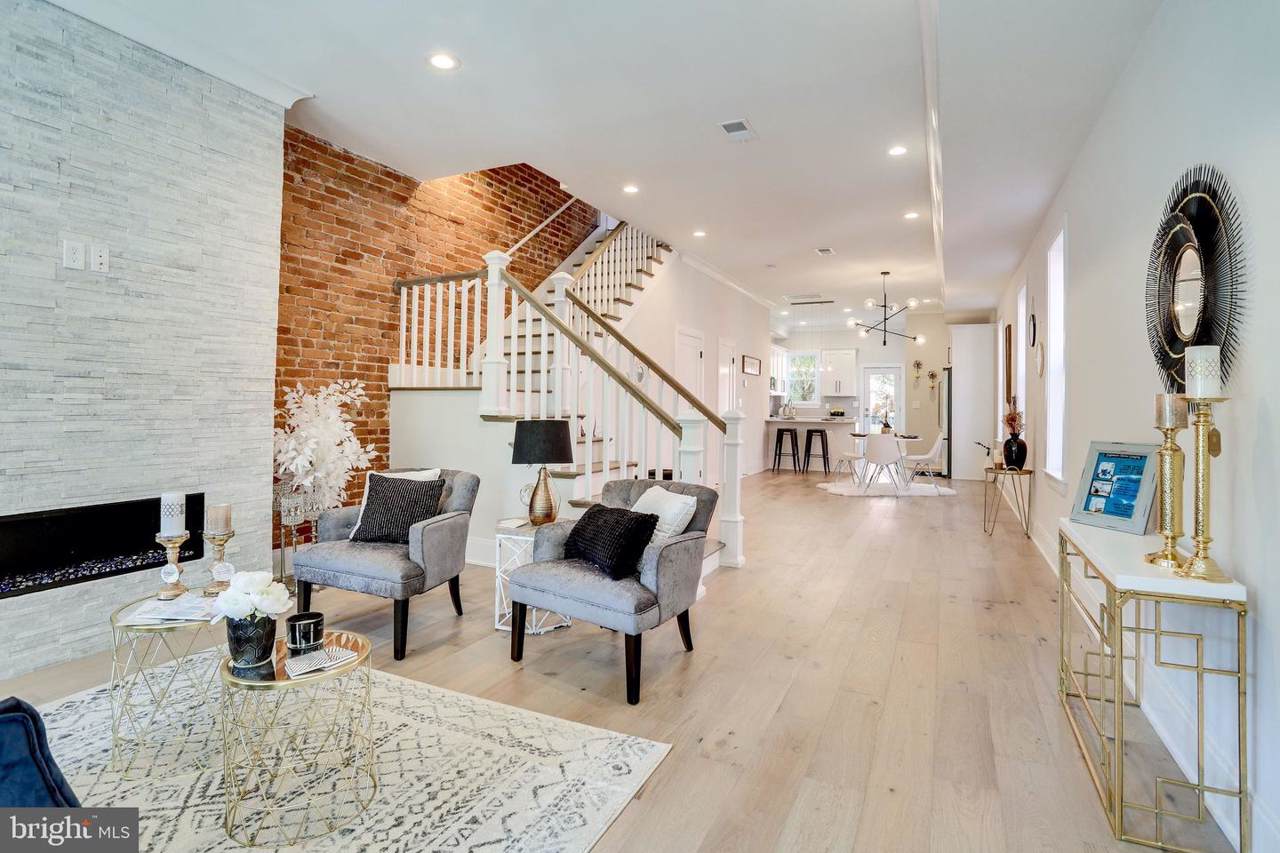 3550 10TH Street - Photo 1