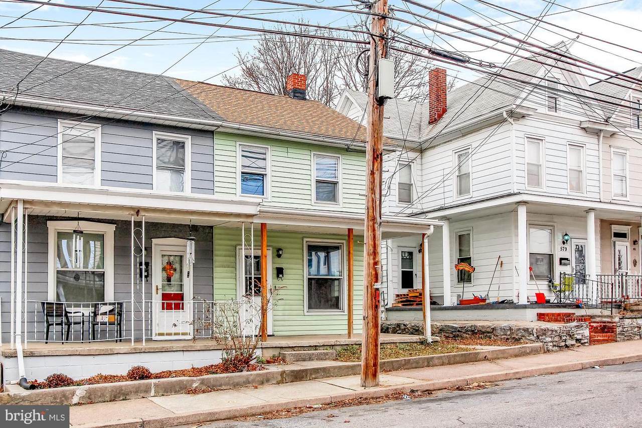 573 Highland Street - Photo 1