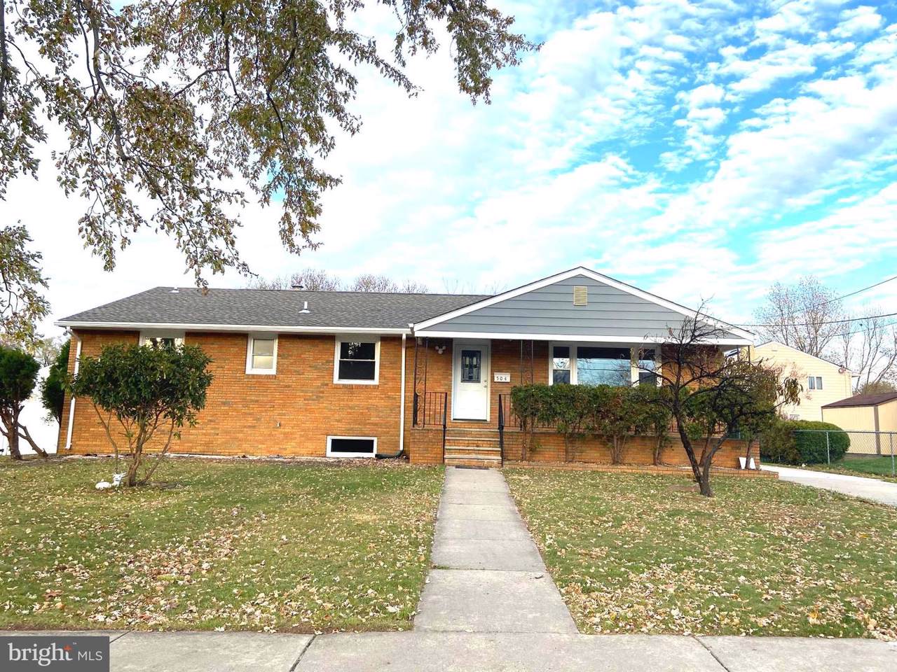 504 New York Avenue - Photo 1