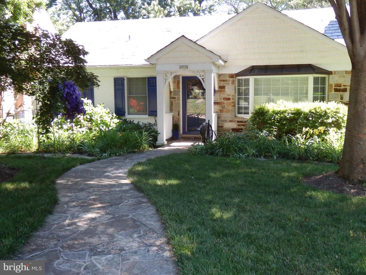 453 Range Road - Photo 1