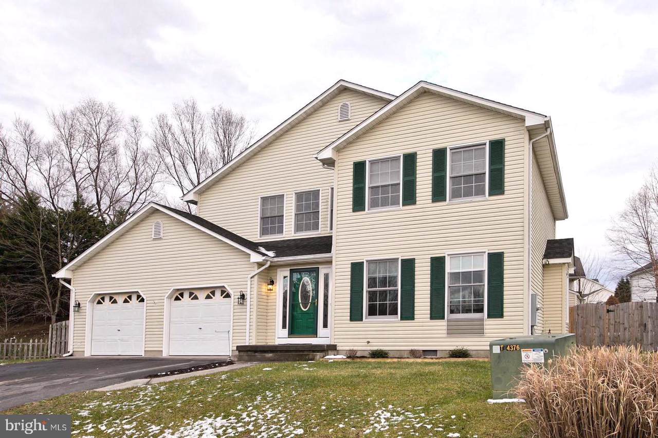 105 Fern Court - Photo 1