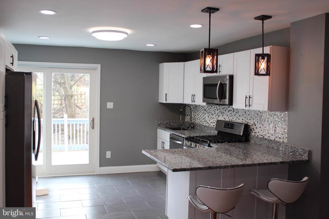 236 Willow Avenue - Photo 1