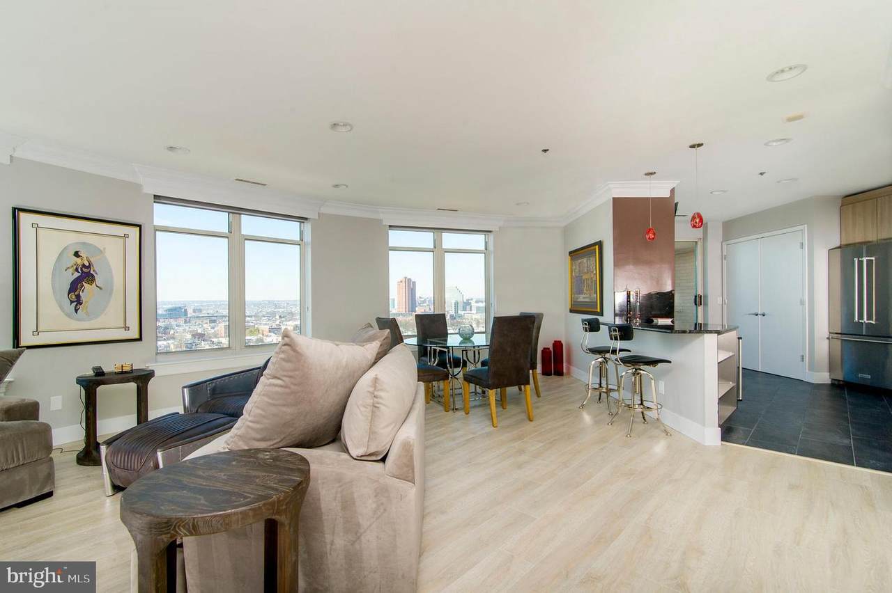 100 Harborview Drive - Photo 1