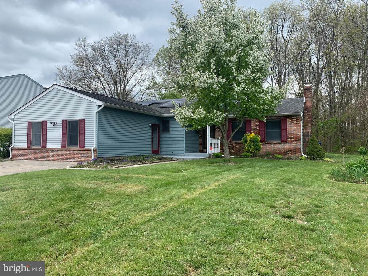 21 Greenbrook Drive - Photo 1