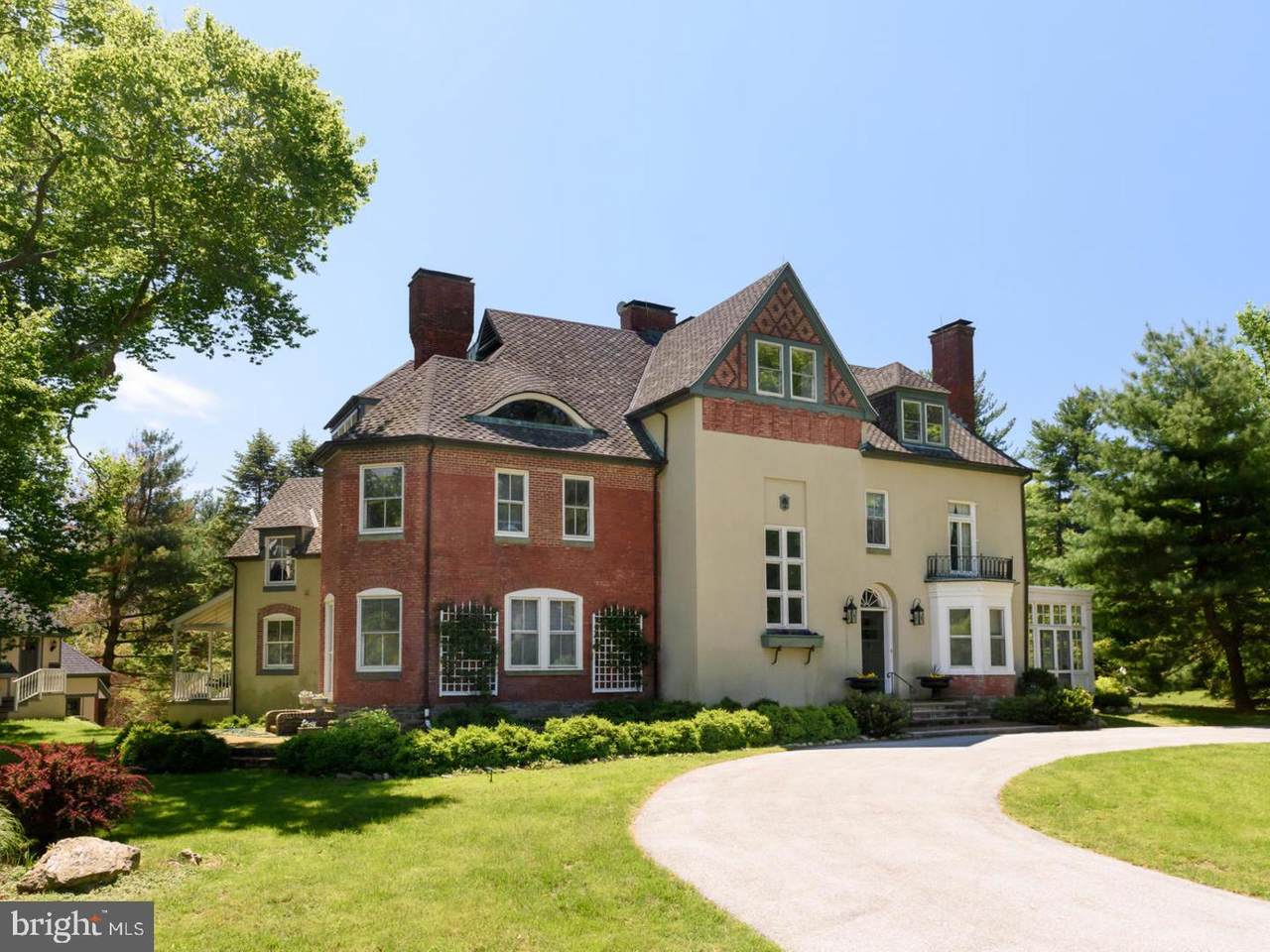 111 Cherry Lane - Photo 1
