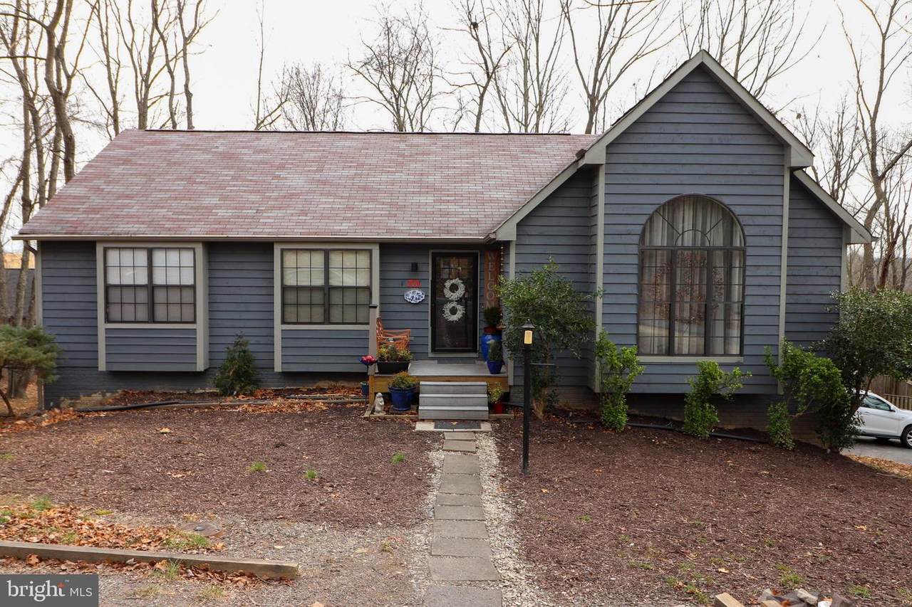 7011 Fox Chase Road - Photo 1