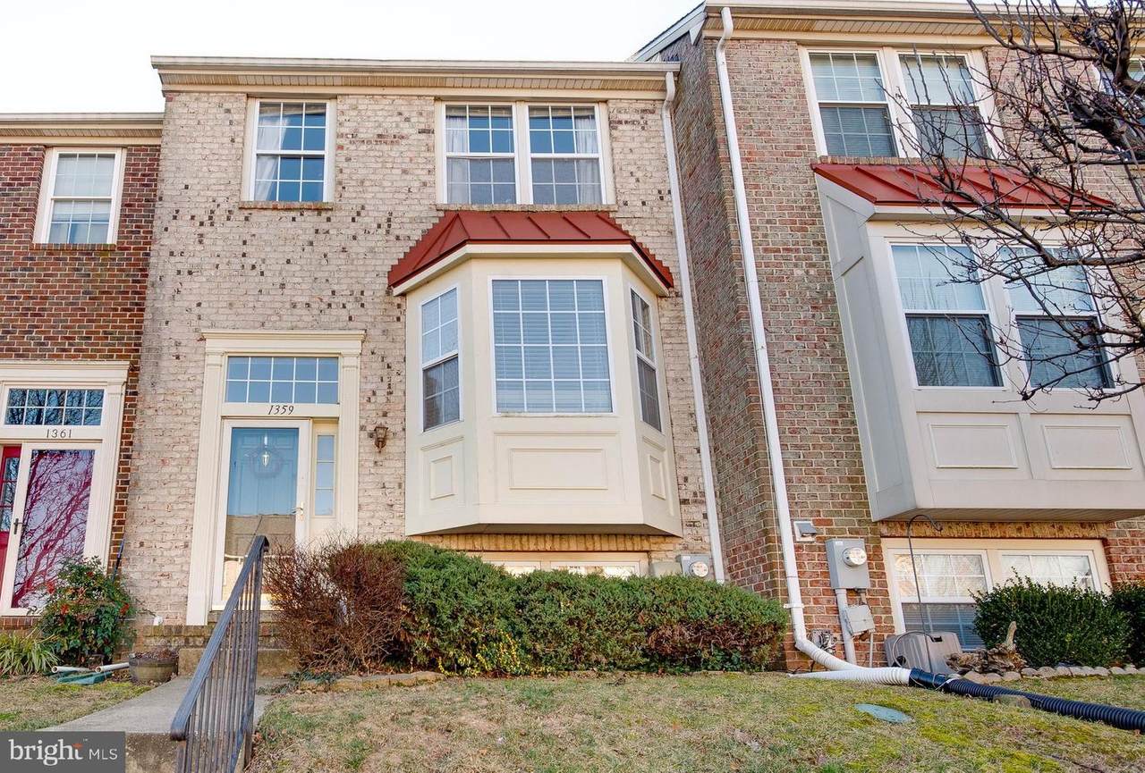 1359 River Bank Court - Photo 1