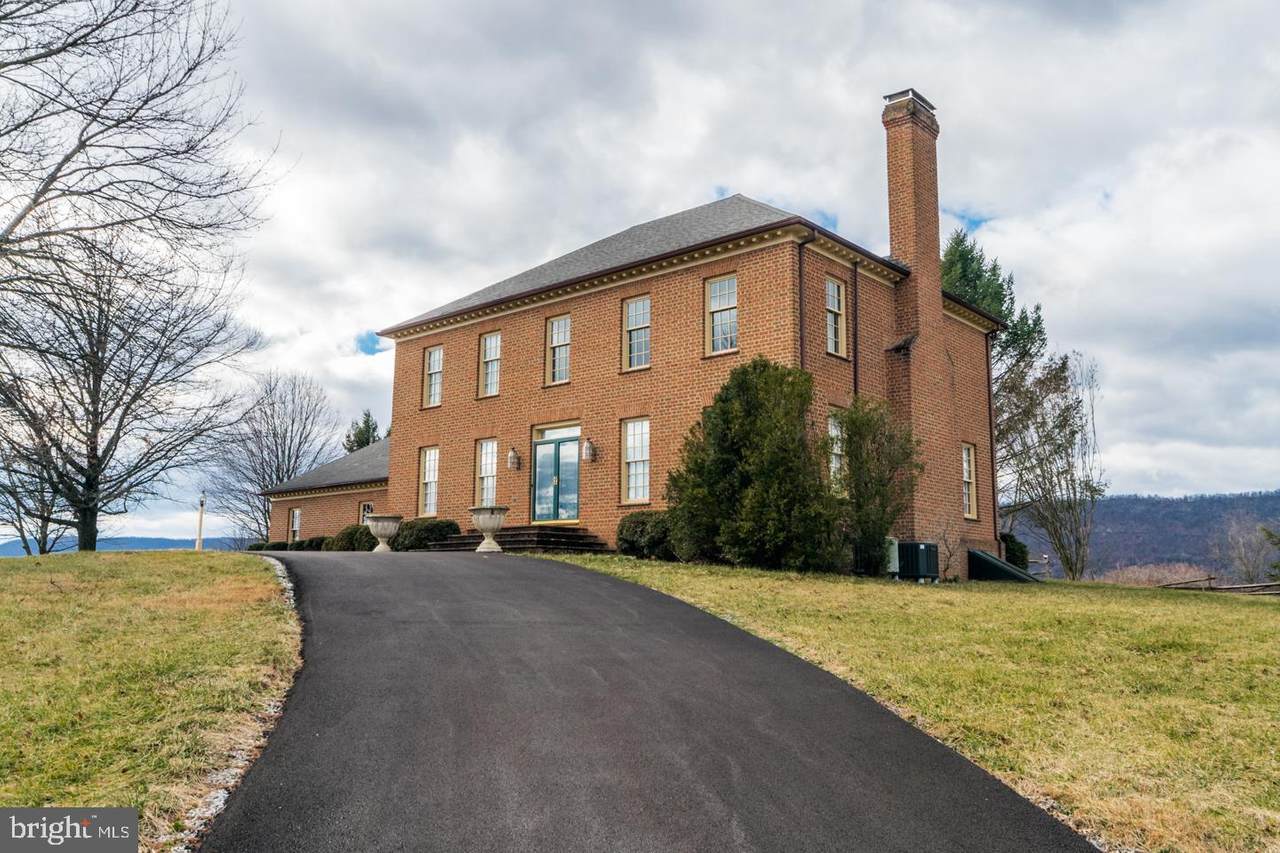 365 Firefly Lane - Photo 1