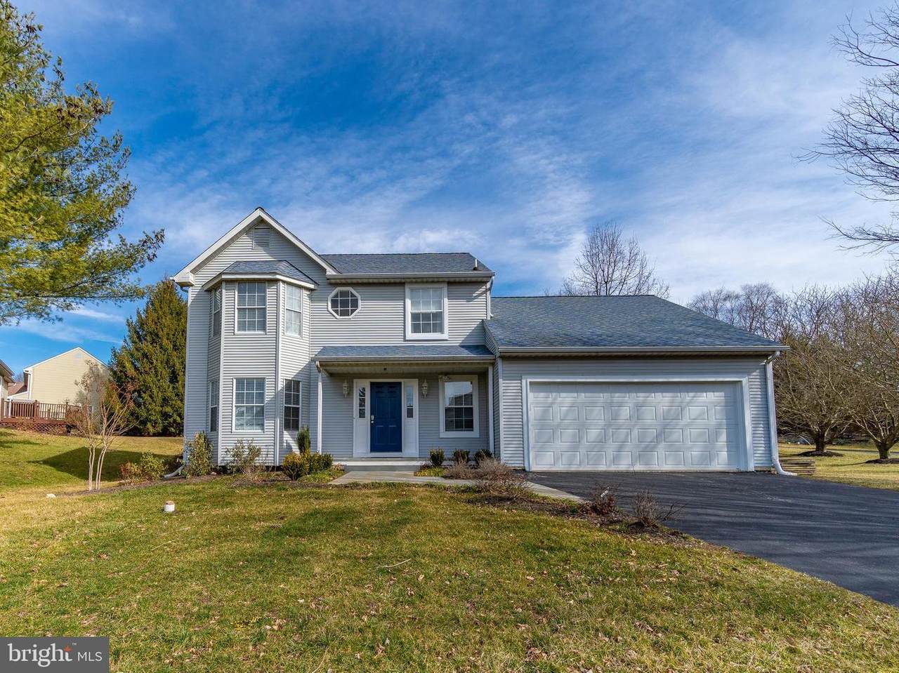 136 Lynwood Lane - Photo 1